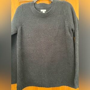Women’s sweater size medium, color black, excellent condition, warm and cozy.